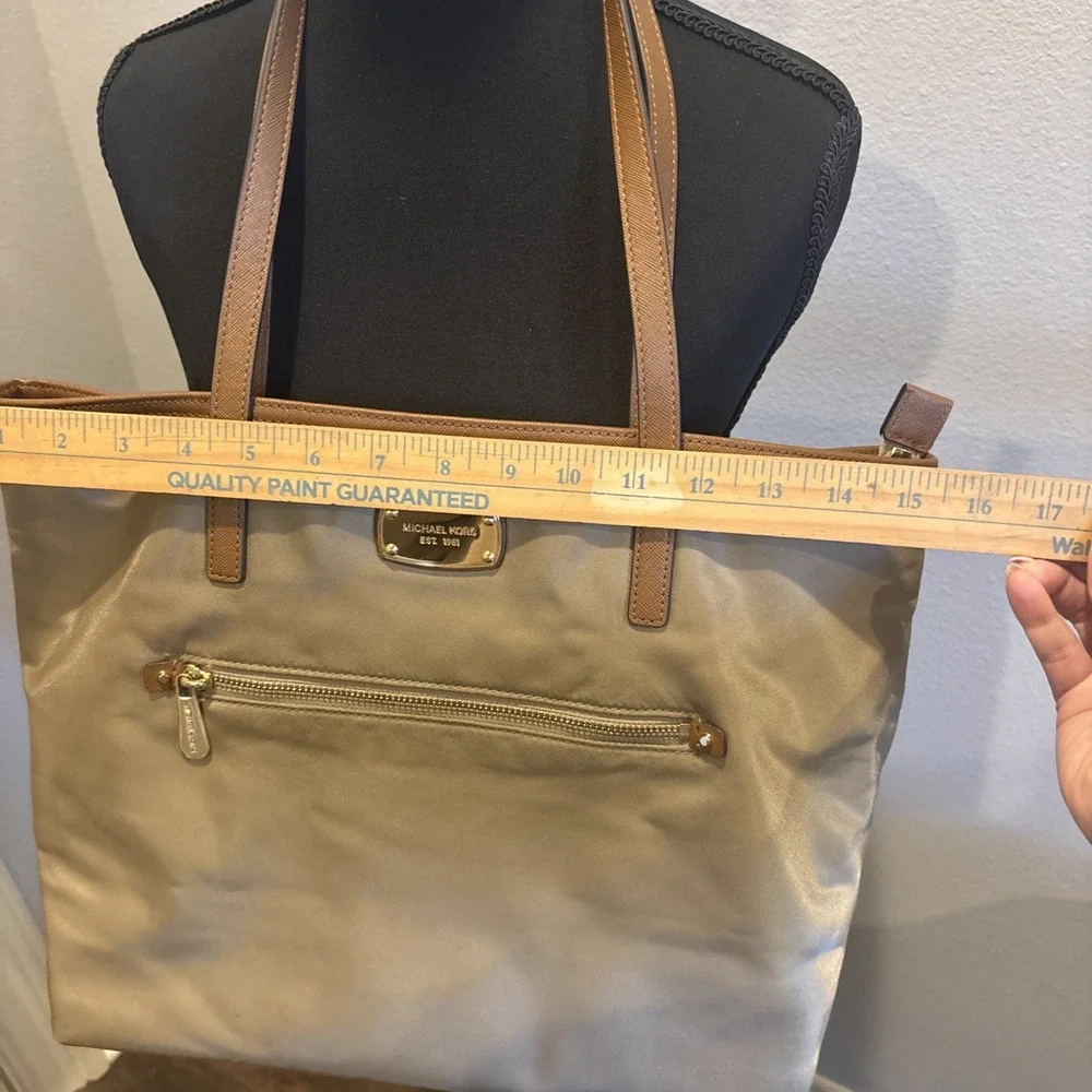 Michael Kors Montauk Nylon & Leather Shoulder Bag/Purse Khaki/Tan  gold hardware